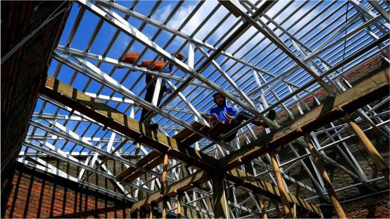 Finishing Atap Modern